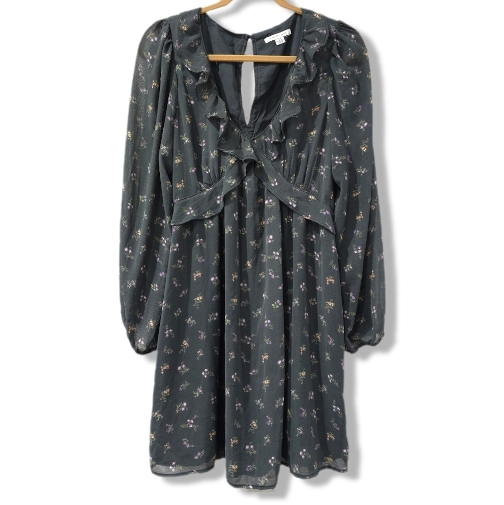 AMERICAN EAGLE Floral Mini Dress Vneck Ruffle Collar Gray Purple Cottage Core L